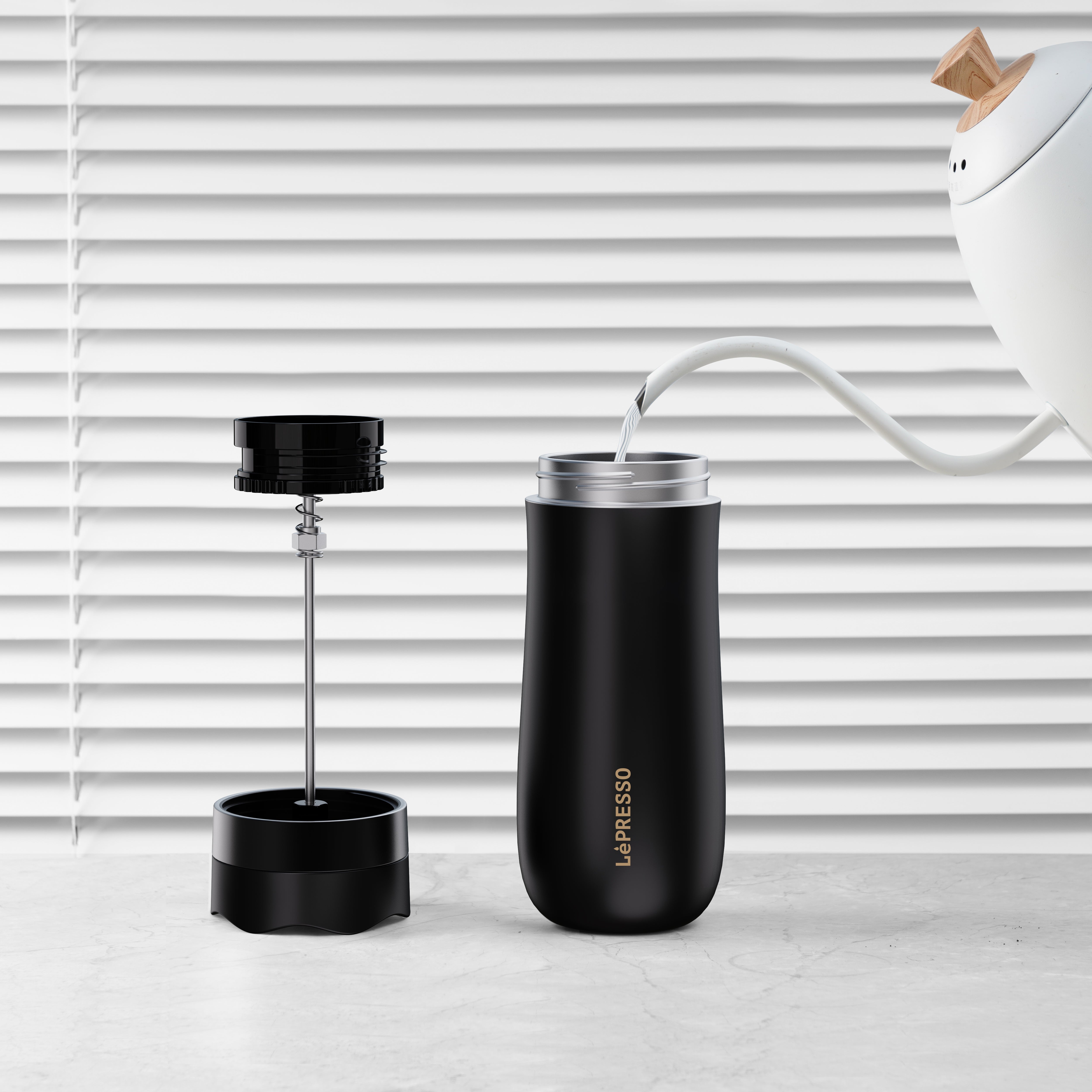 LePresso Insulated Mug with French Press - Black