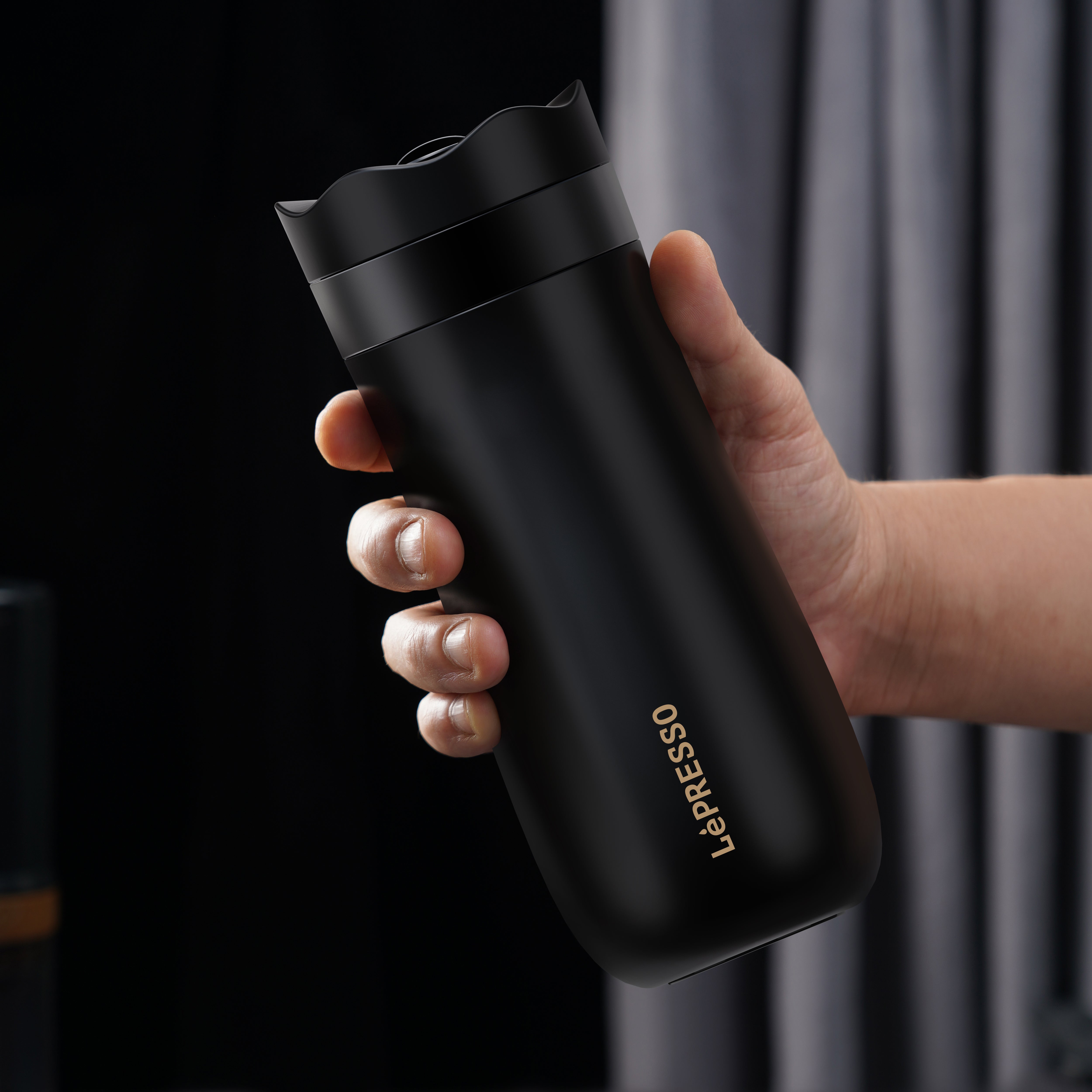 LePresso Insulated Mug with French Press - Black